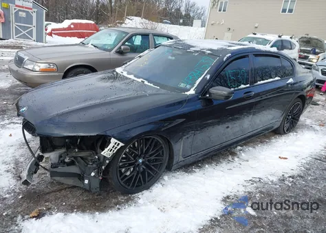 2021 BMW 750I xDrive z USA, uszkodzony, nr VIN WBA7U2C04MCF88659